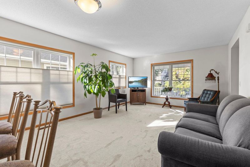 816 24th Ave NE, Minneapolis, MN 55418