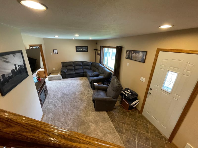 301 1st St SE, Hayfield, MN 55940
