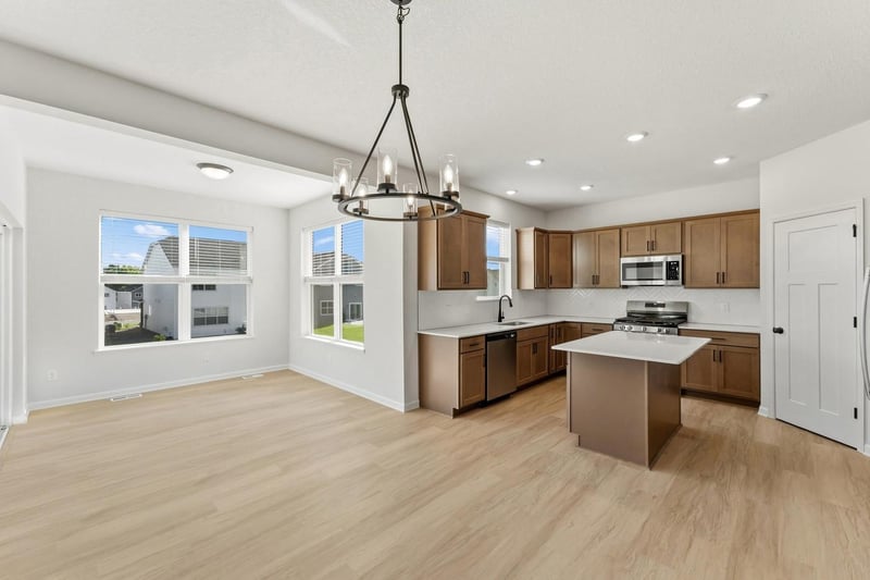 6396 Jarvis Ave, Cottage Grove, MN 55016