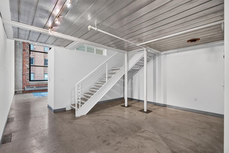 250 Park Ave #215, Minneapolis, MN 55415