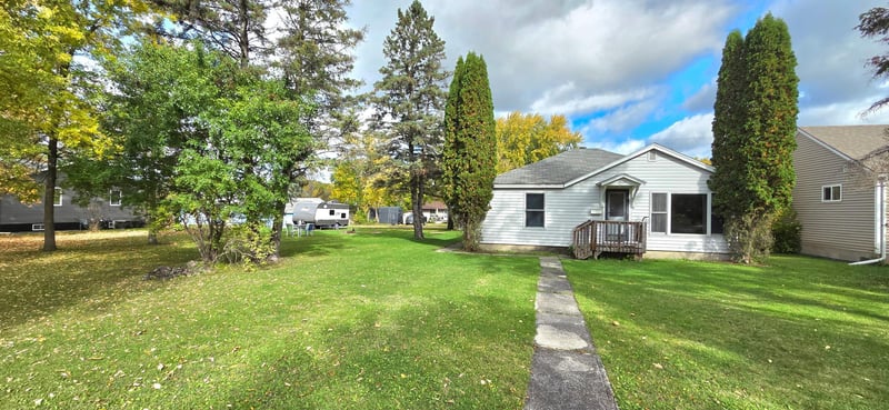 1120 9th St, International Falls, MN 56649