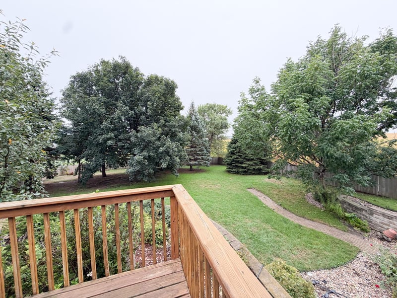 1112 Cherry Dr, Luverne, MN 56156
