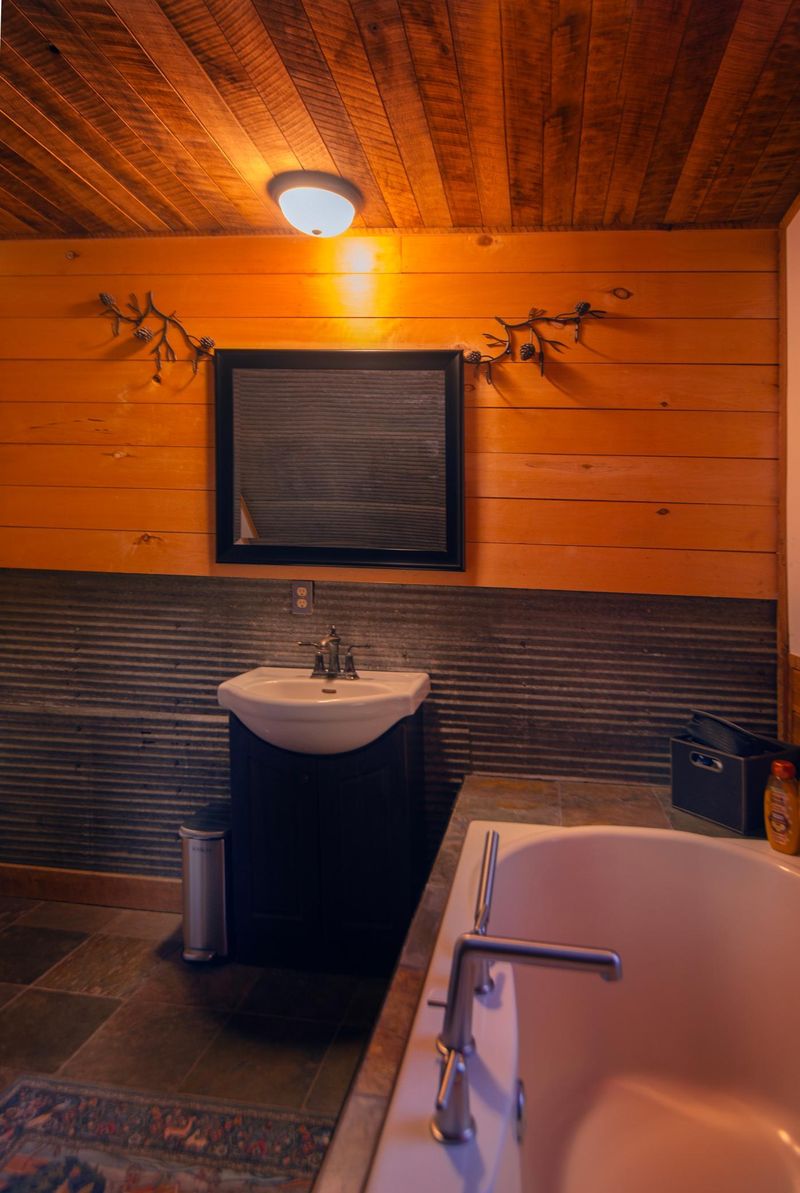 28000 415th St, Vergas, MN 56587