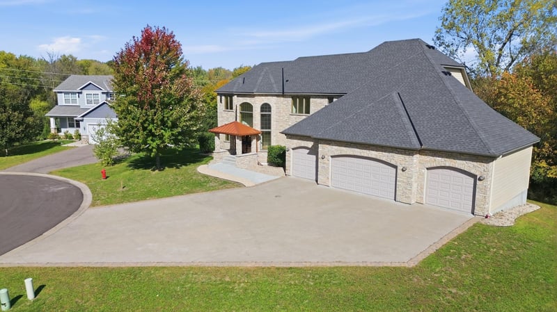 5402 102nd Trl N, Brooklyn Park, MN 55443