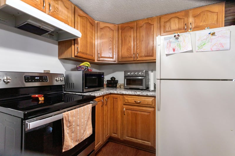 1326 Reaney Ave, Saint Paul, MN 55106