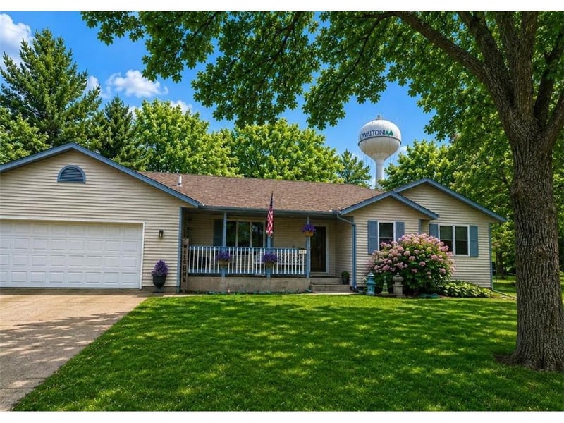 216 N Birch St, Royalton, MN 56373