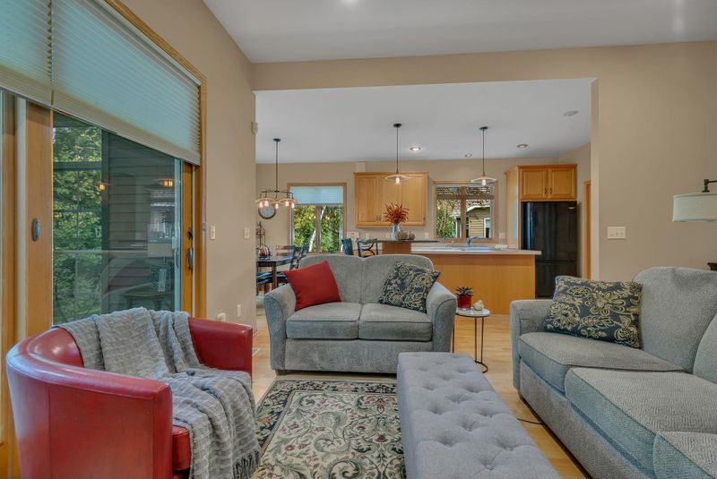 1558 Katrina Ct, Saint Cloud, MN 56301