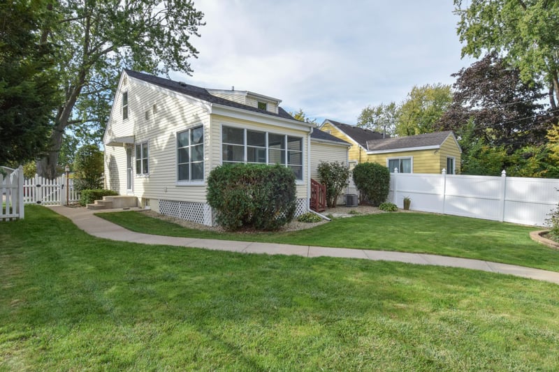 2123 Fairway Dr NE, Columbia Heights, MN 55421