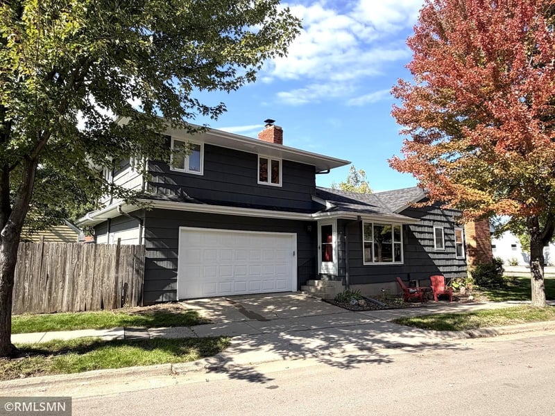 2001 W 61st St, Minneapolis, MN 55419