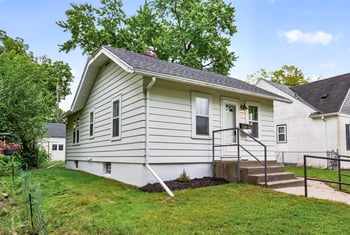 5729 43rd Ave S, Minneapolis, MN 55417