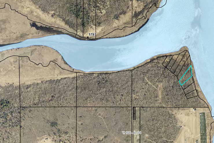 060 Youngs Bay Dr, Angle Inlet, MN 56711