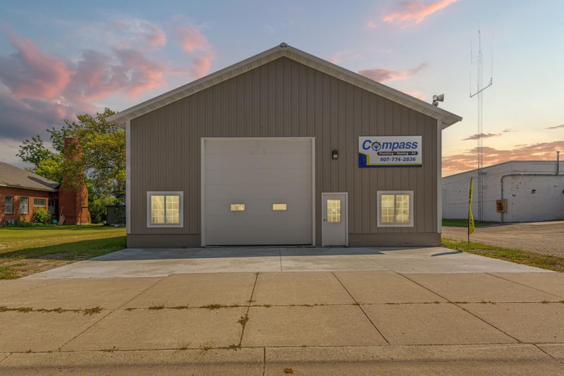 213 N Broadway Ave, New Richland, MN 56072