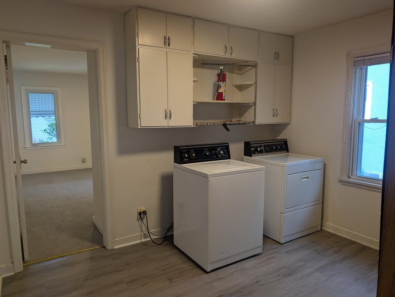 1049 Gorman Ave, West Saint Paul, MN 55118