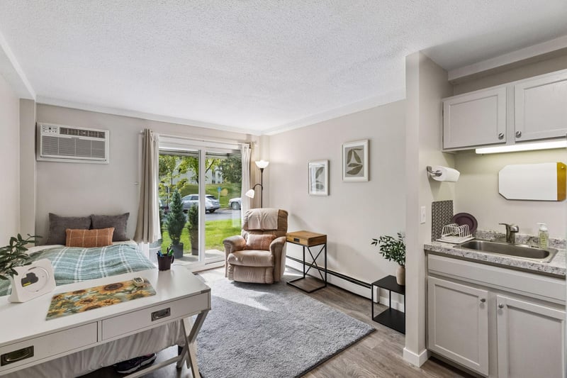130 Demont Ave E #144, Little Canada, MN 55117