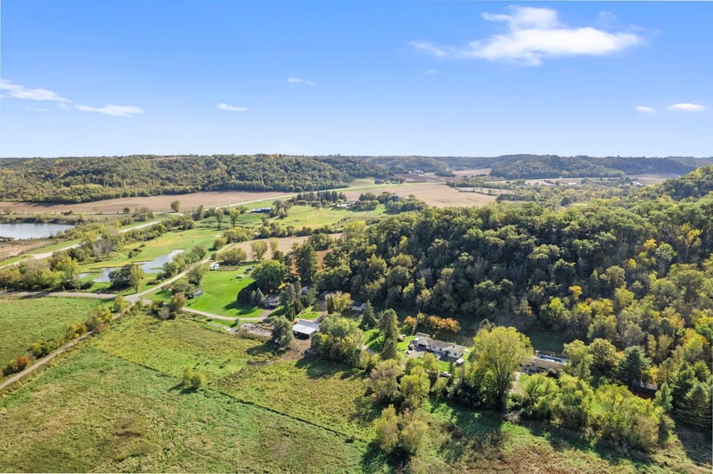 29038 Wildwood Ln, Red Wing, MN 55066