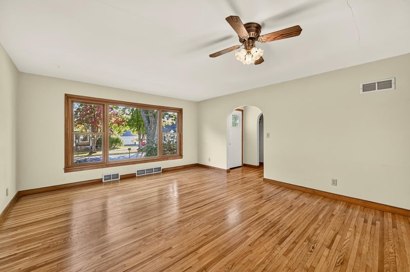 307 2nd Ave NW, Kasson, MN 55944