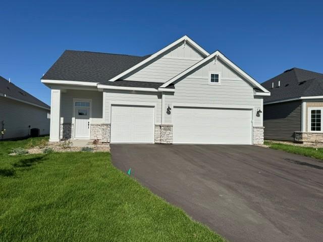 6132 158th St N, Hugo, MN 55038
