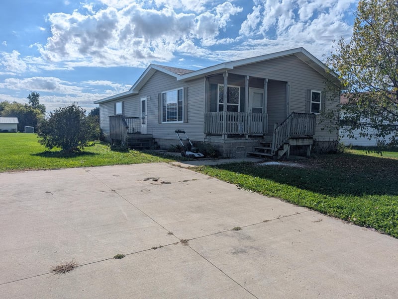 38 Southfork Dr SE, Kasson, MN 55944