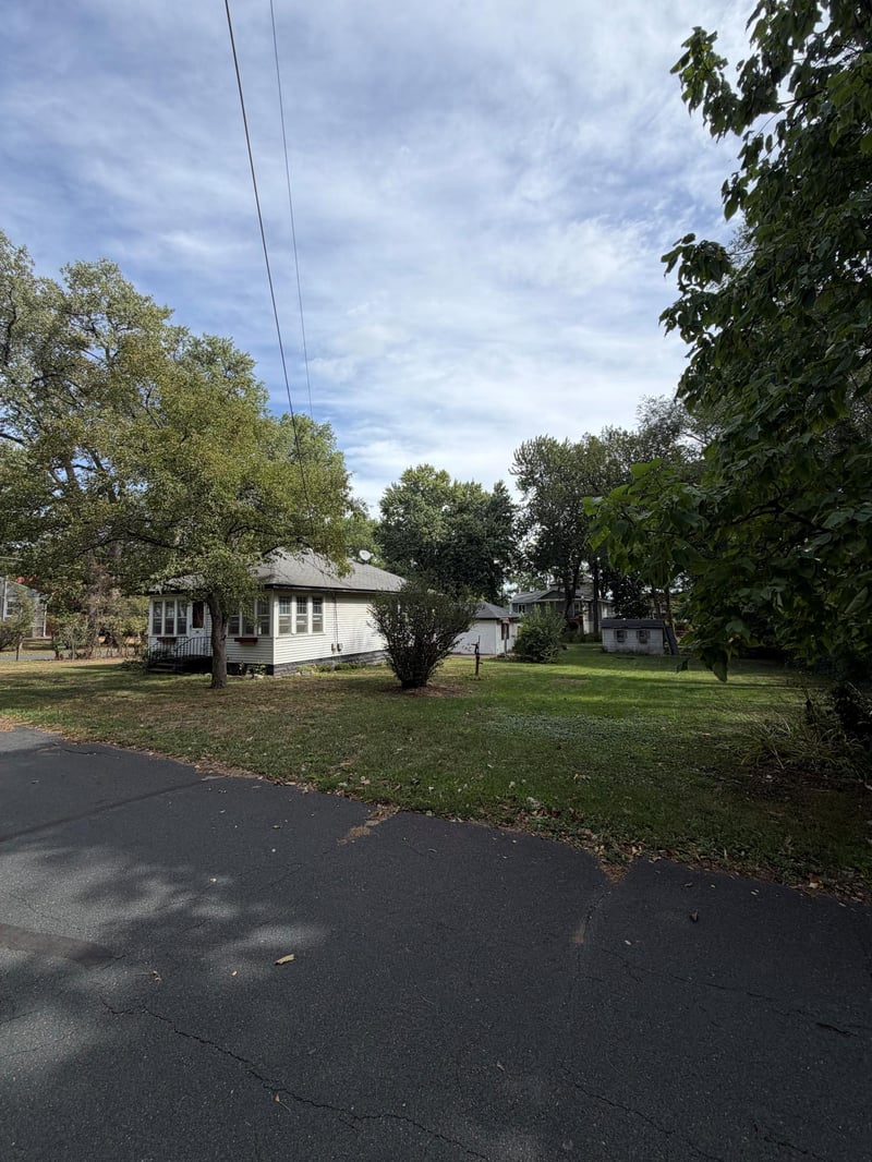 1865 Redwing Ave S, Lakeland, MN 55043
