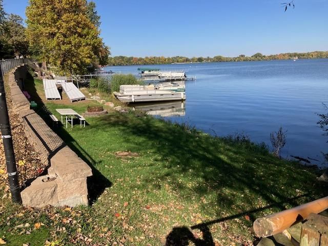 1201 Clear Lake Dr, Waseca, MN 56093