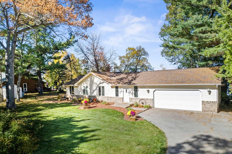 22688 E Martin Lake Dr NE, Stacy, MN 55079