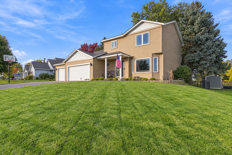9078 Sierra Rd, Woodbury, MN 55125