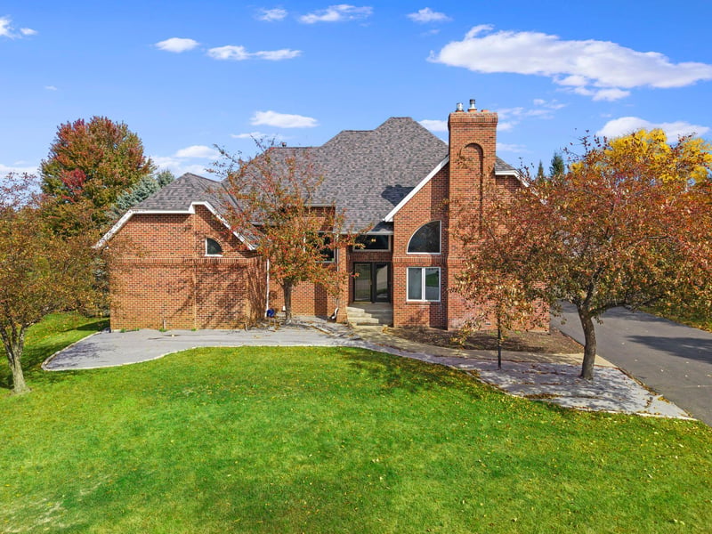 9490 Wedgewood Dr, Woodbury, MN 55125