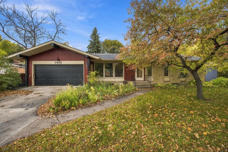 1410 22nd Ave S, Moorhead, MN 56560