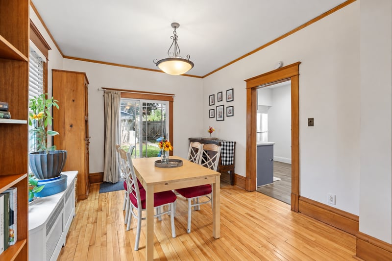 229 4th Ave N, South Saint Paul, MN 55075