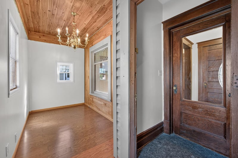 115 E 35th St, Minneapolis, MN 55408