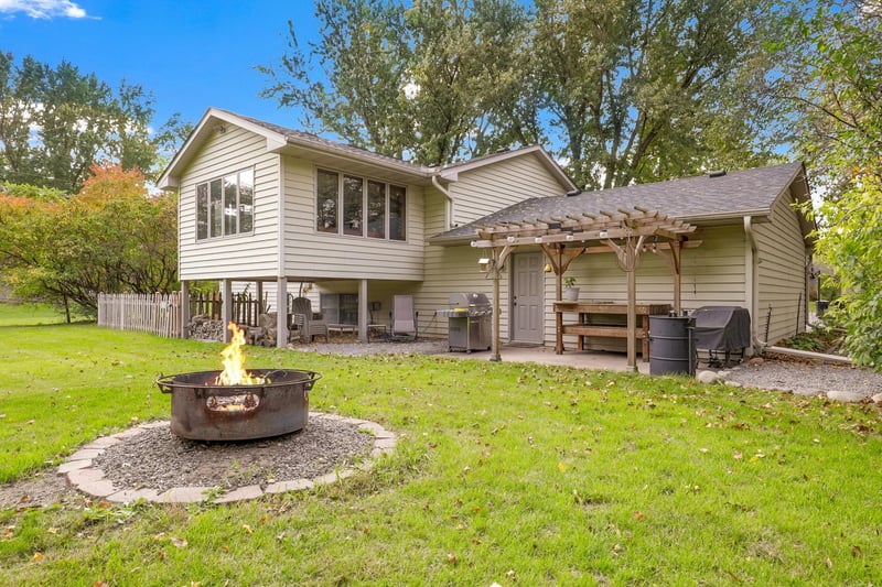 17611 Orchid St NW, Andover, MN 55304