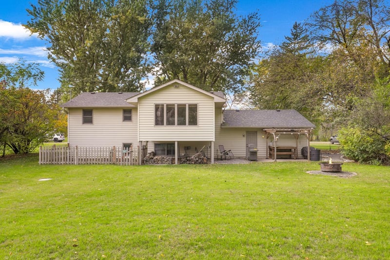 17611 Orchid St NW, Andover, MN 55304