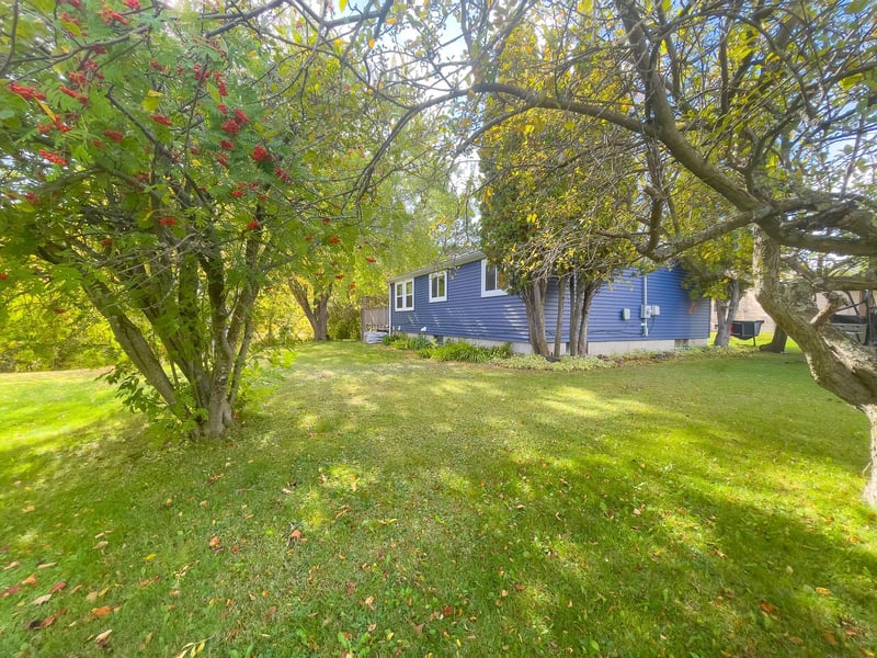 37 Bell Cir, Silver Bay, MN 55614