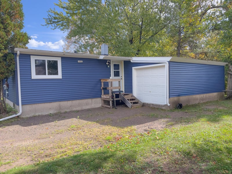 37 Bell Cir, Silver Bay, MN 55614