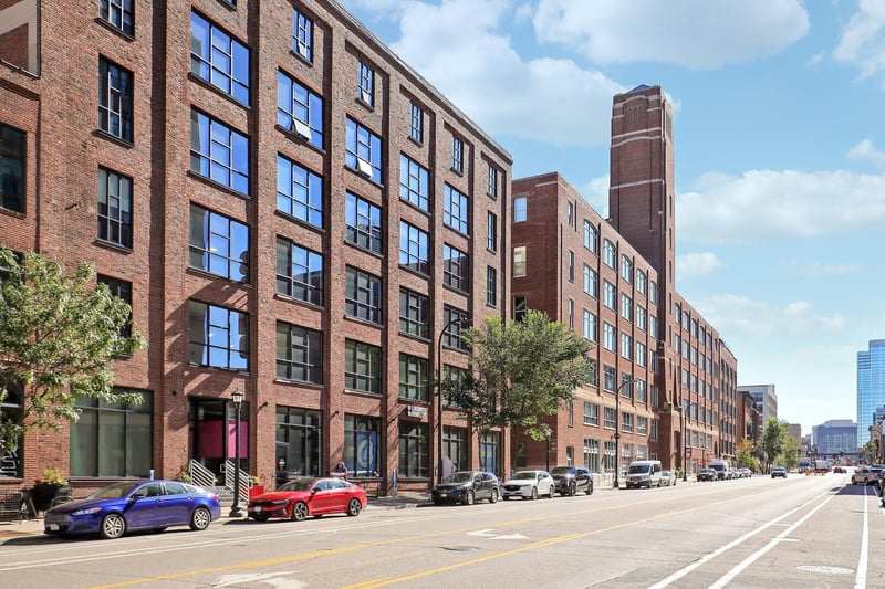 718 Washington Ave N #301, Minneapolis, MN 55401