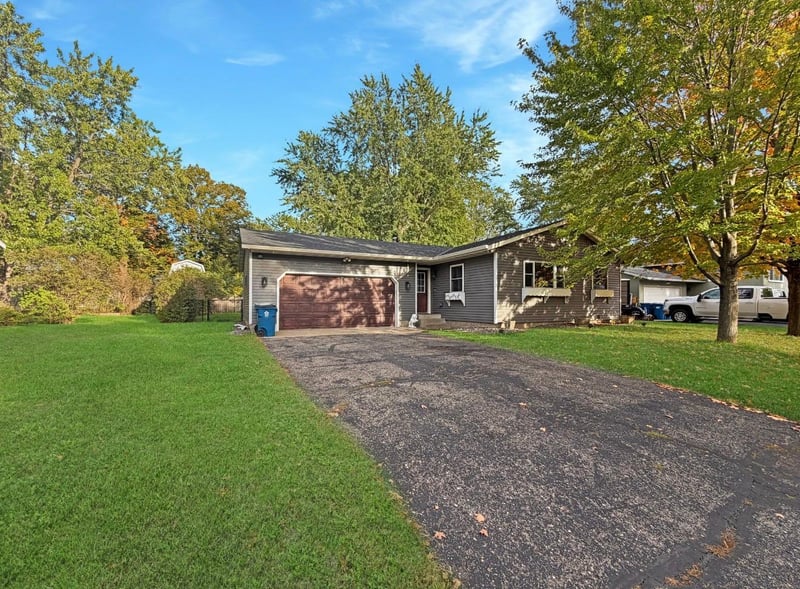 128 6th Ave SE, Saint Joseph, MN 56374