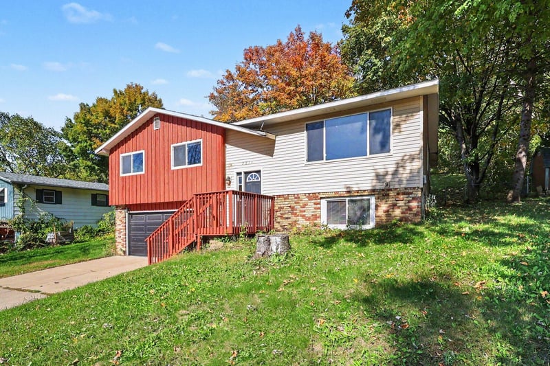 2211 Bush St, Red Wing, MN 55066