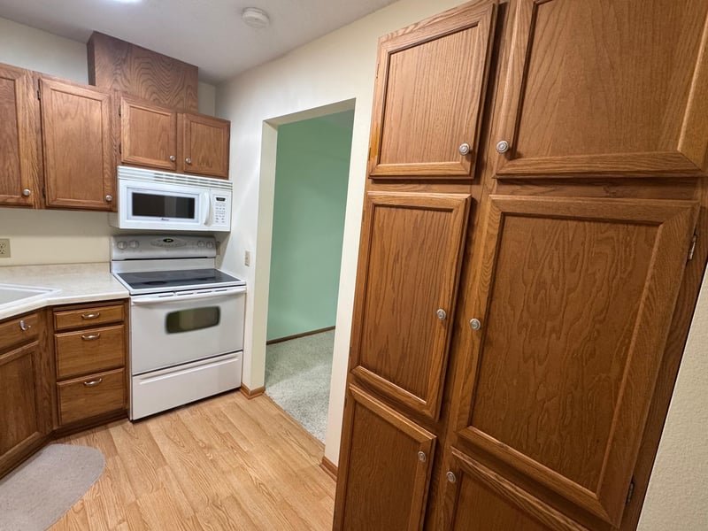 1000 Cannon Valley Dr E #123, Northfield, MN 55057