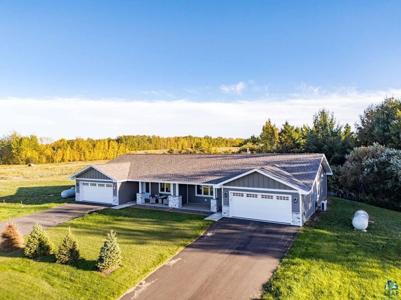 4444 E Moose Horn Dr, Moose Lake, MN 55767