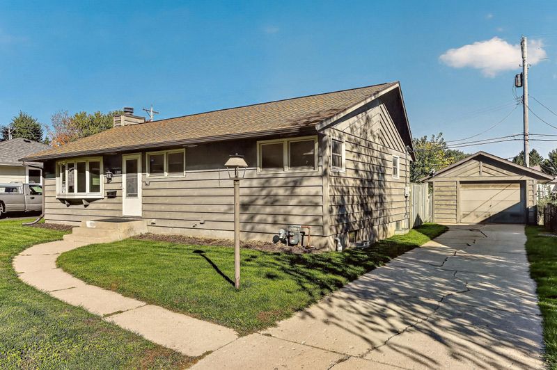 1809 26th St NW, Rochester, MN 55901