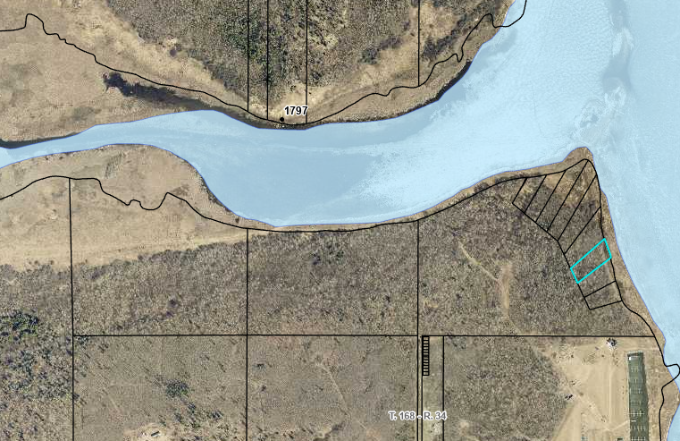 070 Youngs Bay Dr, Angle Inlet, MN 56711