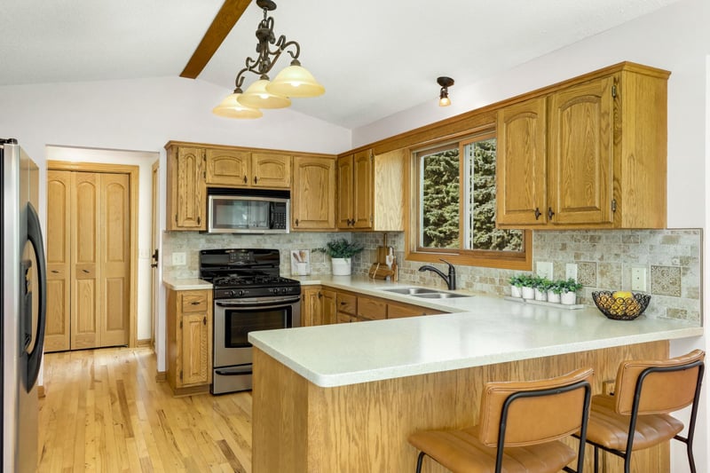 9344 Loch Lomond Ln, Brooklyn Park, MN 55443