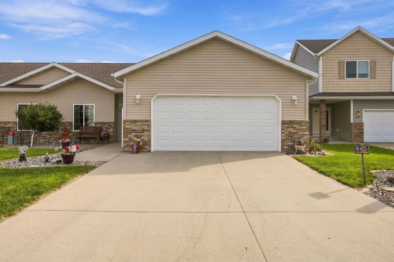 3527 23rd Ave S, Moorhead, MN 56560