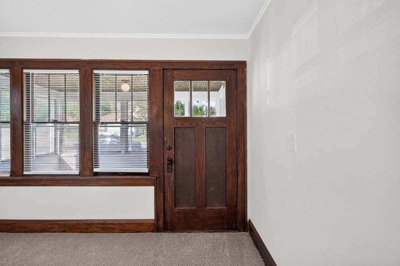 1190 Magnolia Ave E, Saint Paul, MN 55106