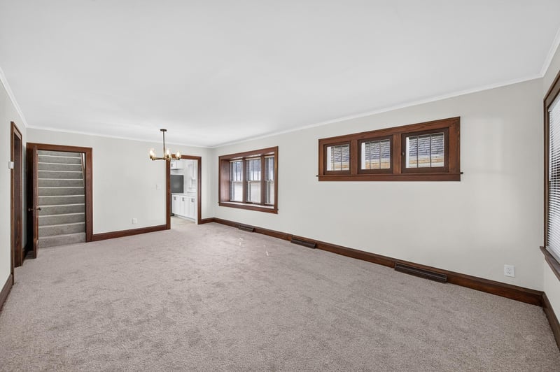1190 Magnolia Ave E, Saint Paul, MN 55106