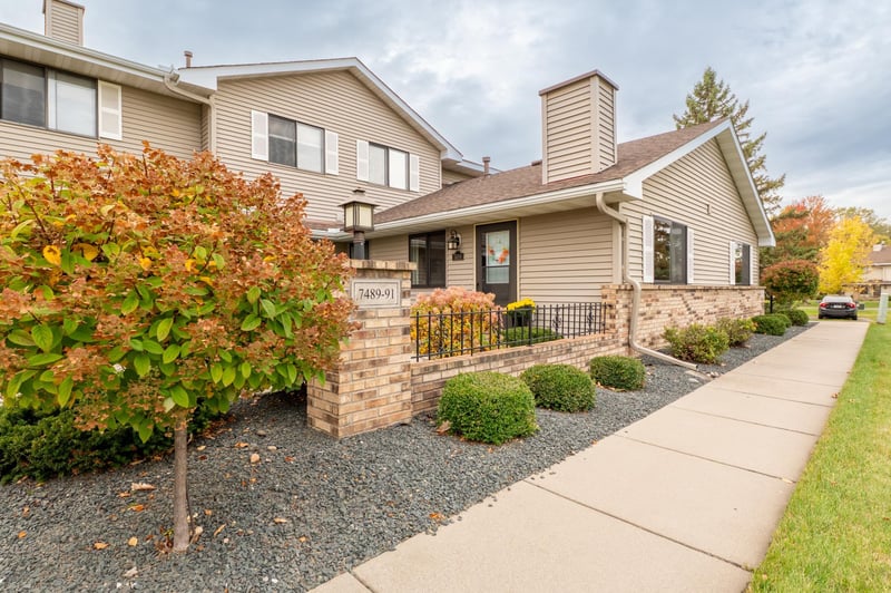 7489 Vinewood Ln N, Maple Grove, MN 55311