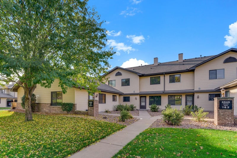 5545 Orleans Ln N #6, Plymouth, MN 55442