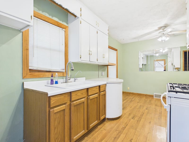 221 1st Ave SE, Glenwood, MN 56334