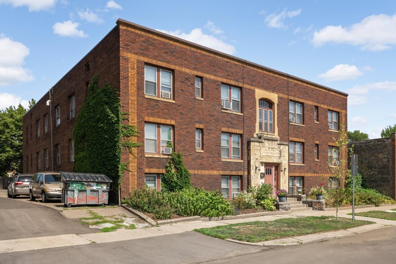 1171 Selby Ave, Saint Paul, MN 55104