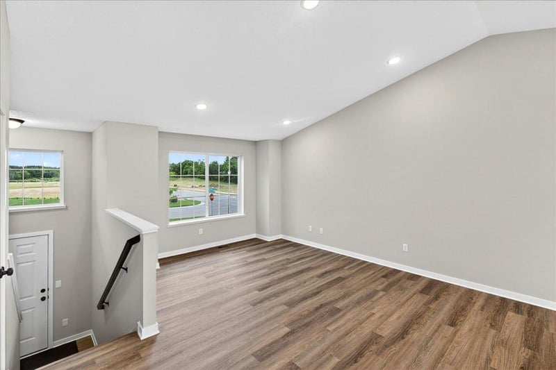 37569 Greenway Ave, North Branch, MN 55056
